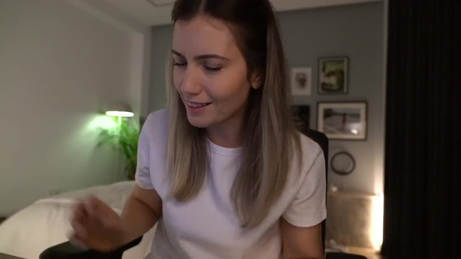 Gallery image thumbnail from happyendings_'s myfreecams stream on, 12/06/2025, 05:47 image 3 of 20