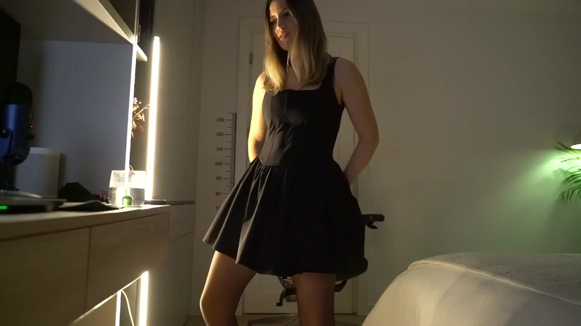 Gallery image thumbnail from happyendings_'s myfreecams stream on, 12/07/2025, 05:33 image 7 of 20