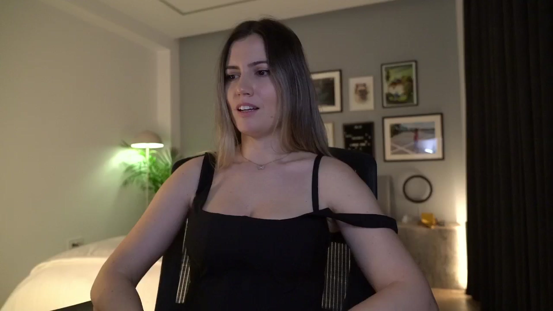 Gallery image thumbnail from happyendings_'s myfreecams stream on, 12/07/2025, 05:33 image 19 of 20