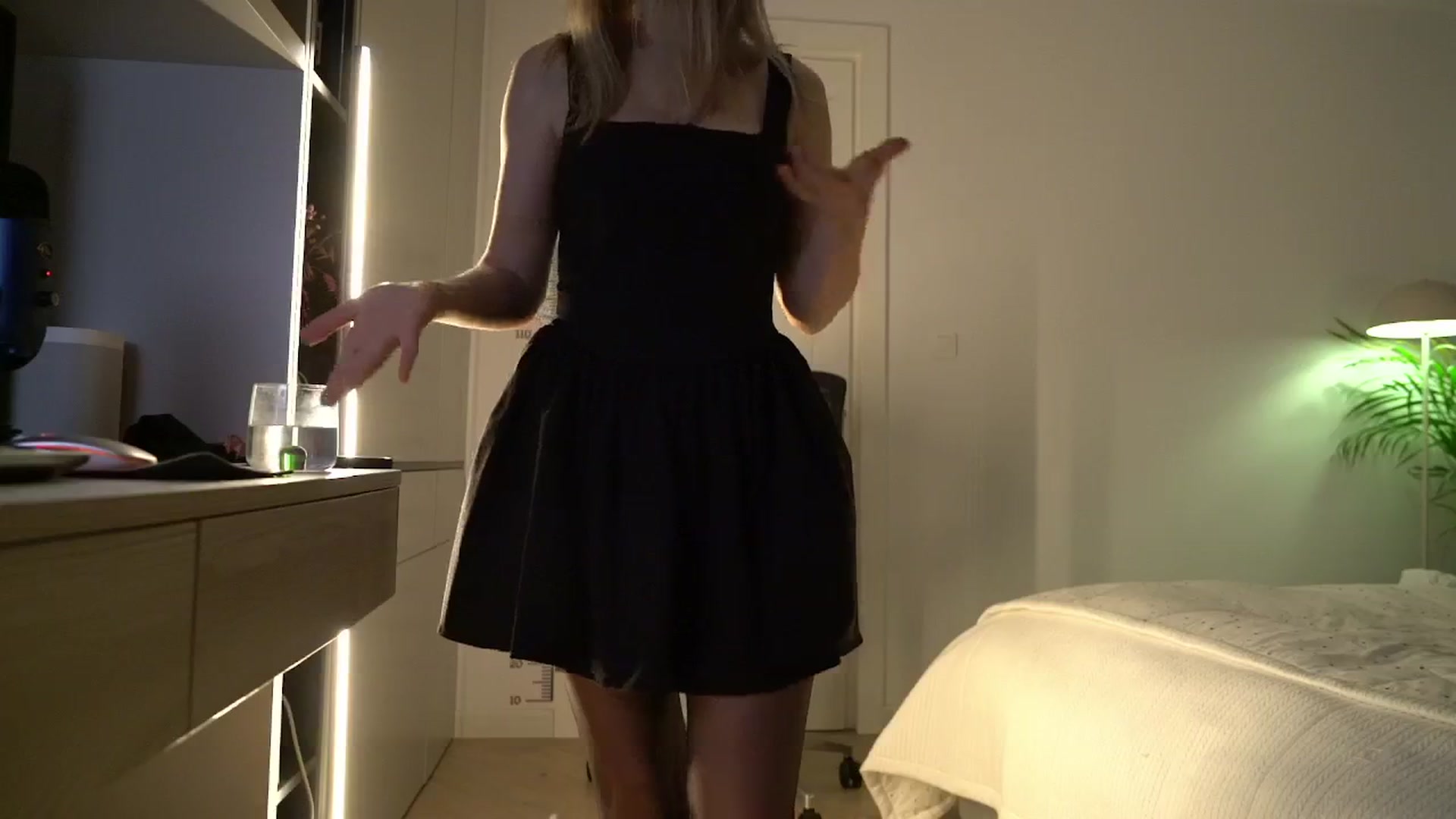 Gallery image thumbnail from happyendings_'s myfreecams stream on, 12/07/2025, 05:33 image 10 of 20