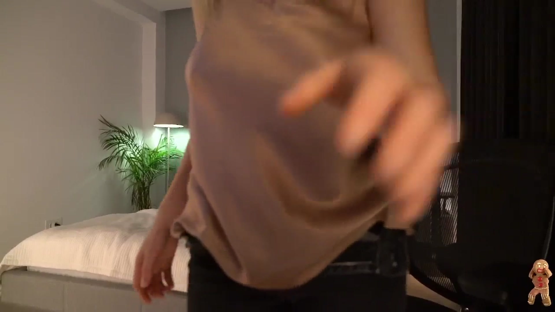 Gallery image thumbnail from happyendings_'s myfreecams stream on, 12/13/2025, 05:21 image 8 of 20