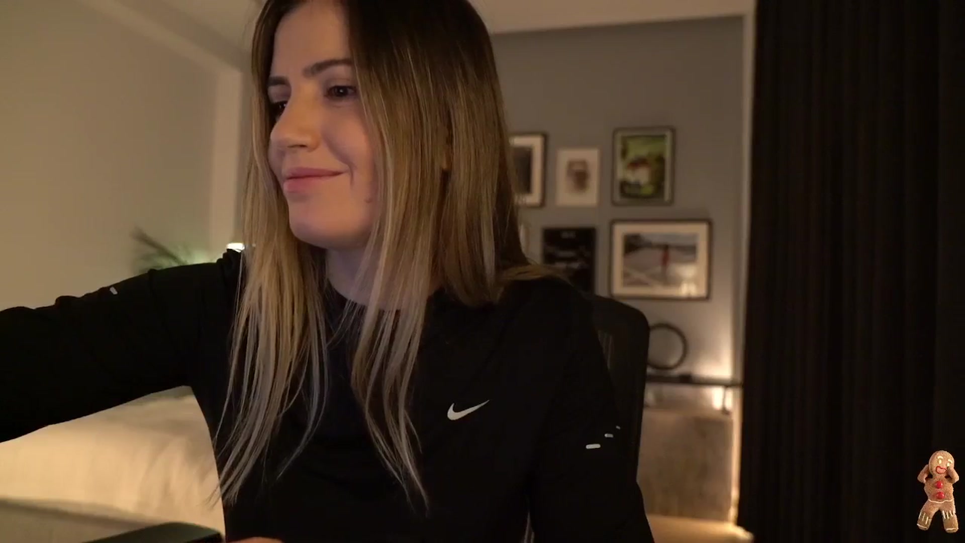 Gallery image thumbnail from happyendings_'s myfreecams stream on, 12/14/2025, 05:45 image 4 of 20