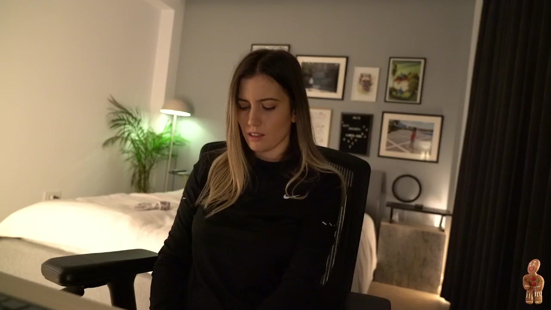 Gallery image thumbnail from happyendings_'s myfreecams stream on, 12/14/2025, 05:45 image 19 of 20