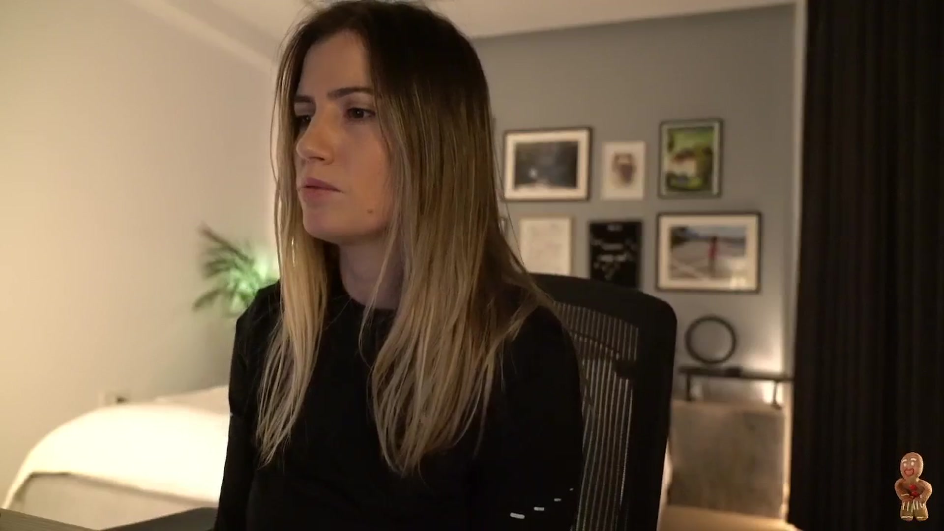 Gallery image thumbnail from happyendings_'s myfreecams stream on, 12/14/2025, 05:45 image 16 of 20