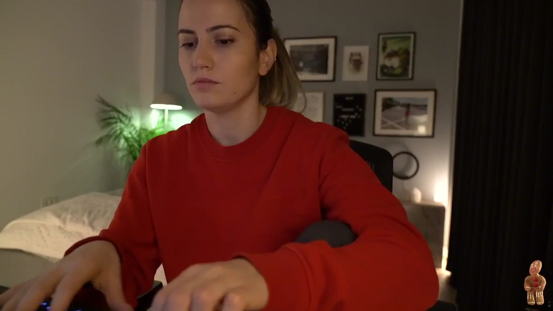 Gallery image thumbnail from happyendings_'s myfreecams stream on, 12/19/2025, 05:13 image 5 of 20