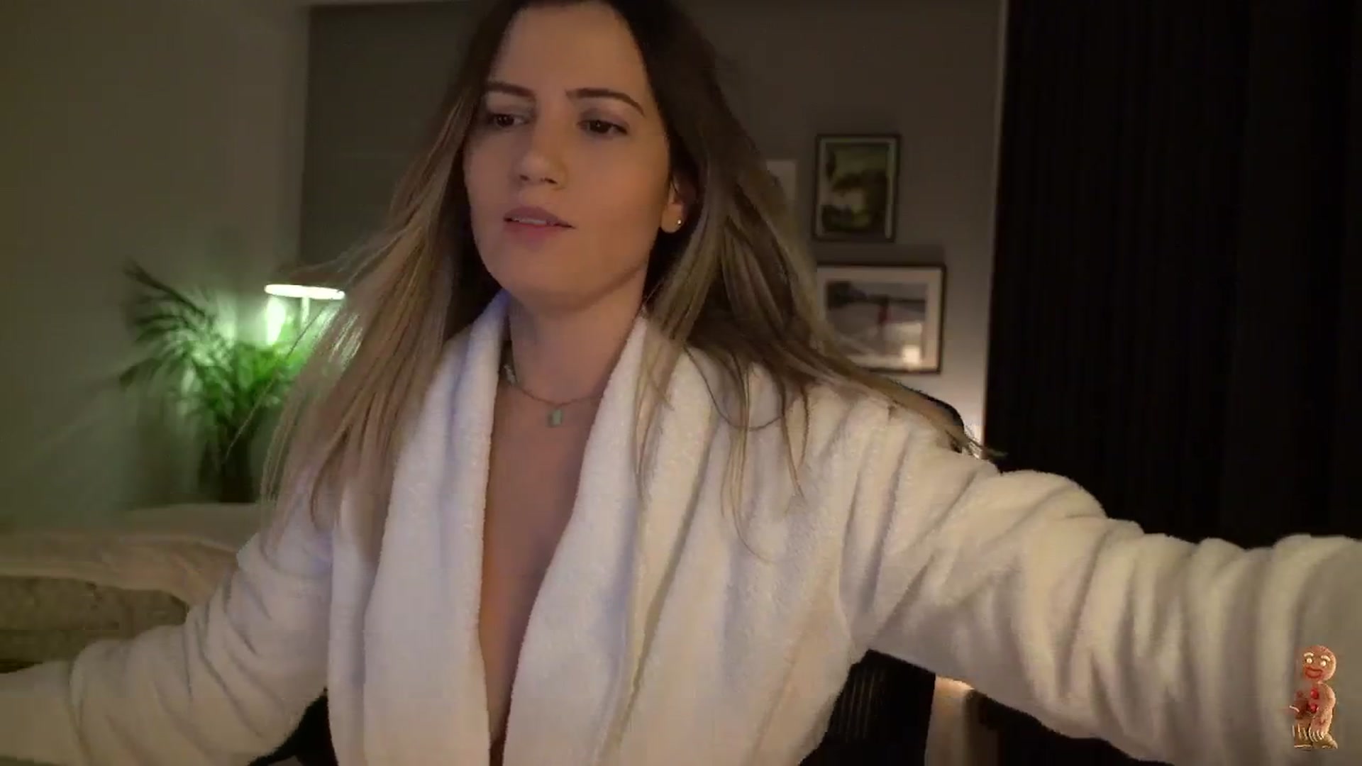 Gallery image thumbnail from happyendings_'s myfreecams stream on, 12/21/2025, 22:53 image 2 of 20