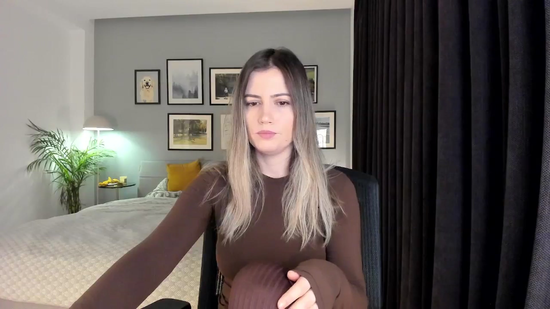 Gallery image thumbnail from happyendings_'s myfreecams stream on, 01/12/2026, 05:11 image 13 of 20