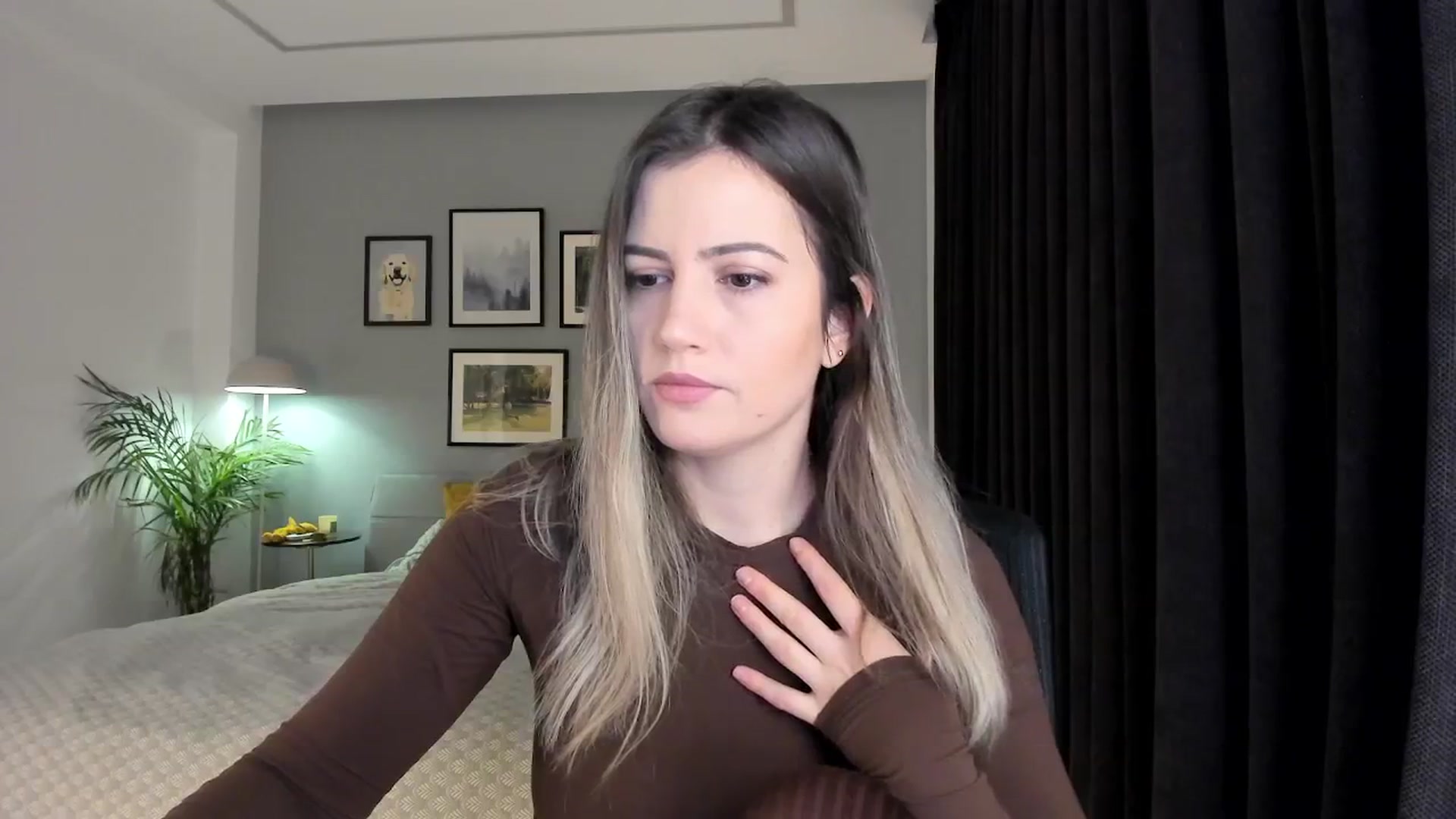 Gallery image thumbnail from happyendings_'s myfreecams stream on, 01/12/2026, 05:11 image 14 of 20