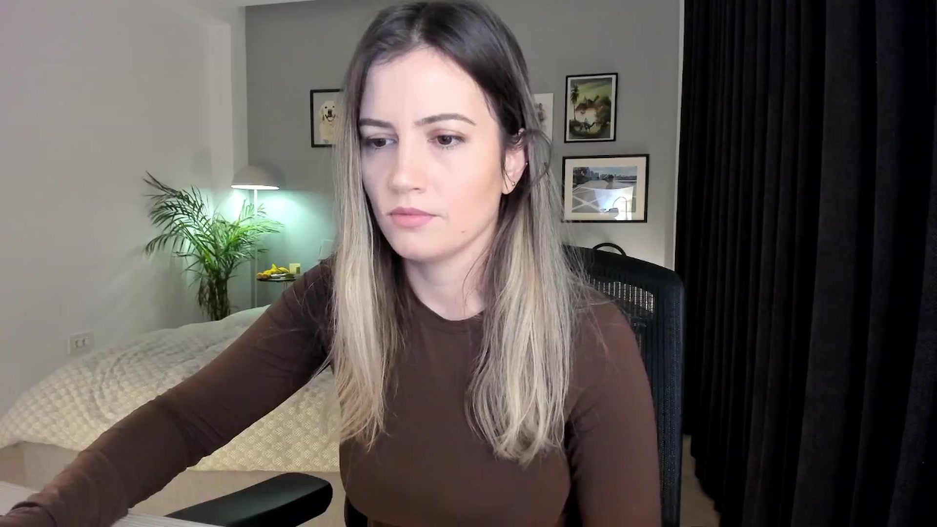 Gallery image thumbnail from happyendings_'s myfreecams stream on, 01/12/2026, 05:11 image 19 of 20