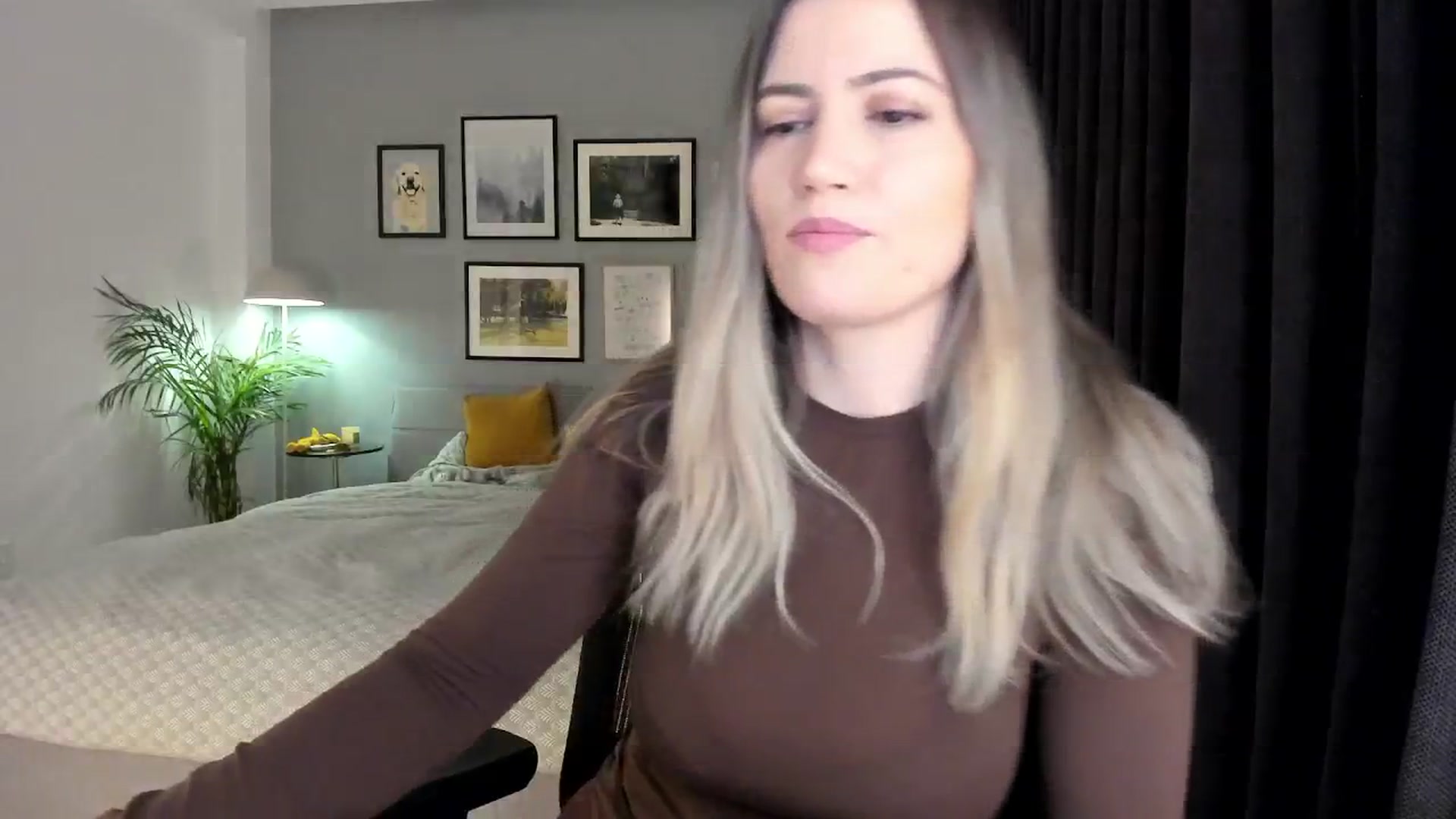 Gallery image thumbnail from happyendings_'s myfreecams stream on, 01/12/2026, 05:11 image 11 of 20