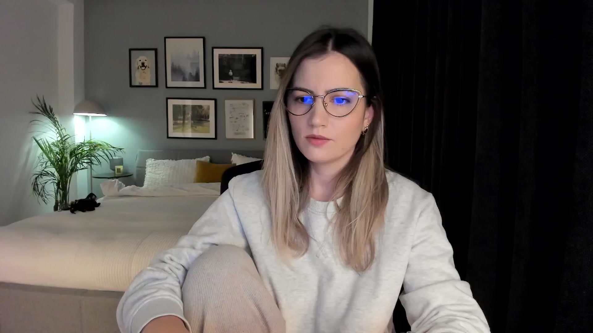 Gallery image thumbnail from happyendings_'s myfreecams stream on, 01/15/2026, 05:17 image 4 of 20