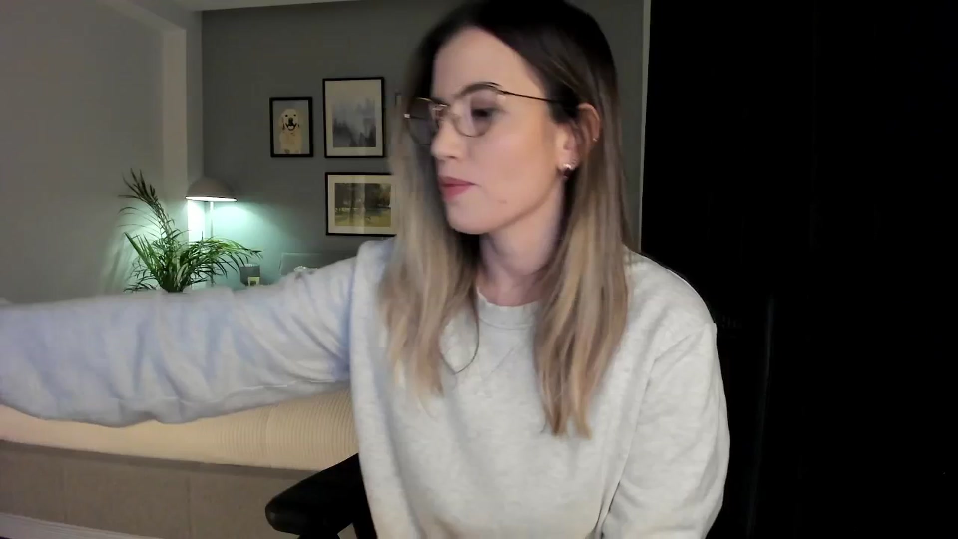 Gallery image thumbnail from happyendings_'s myfreecams stream on, 01/15/2026, 05:17 image 9 of 20