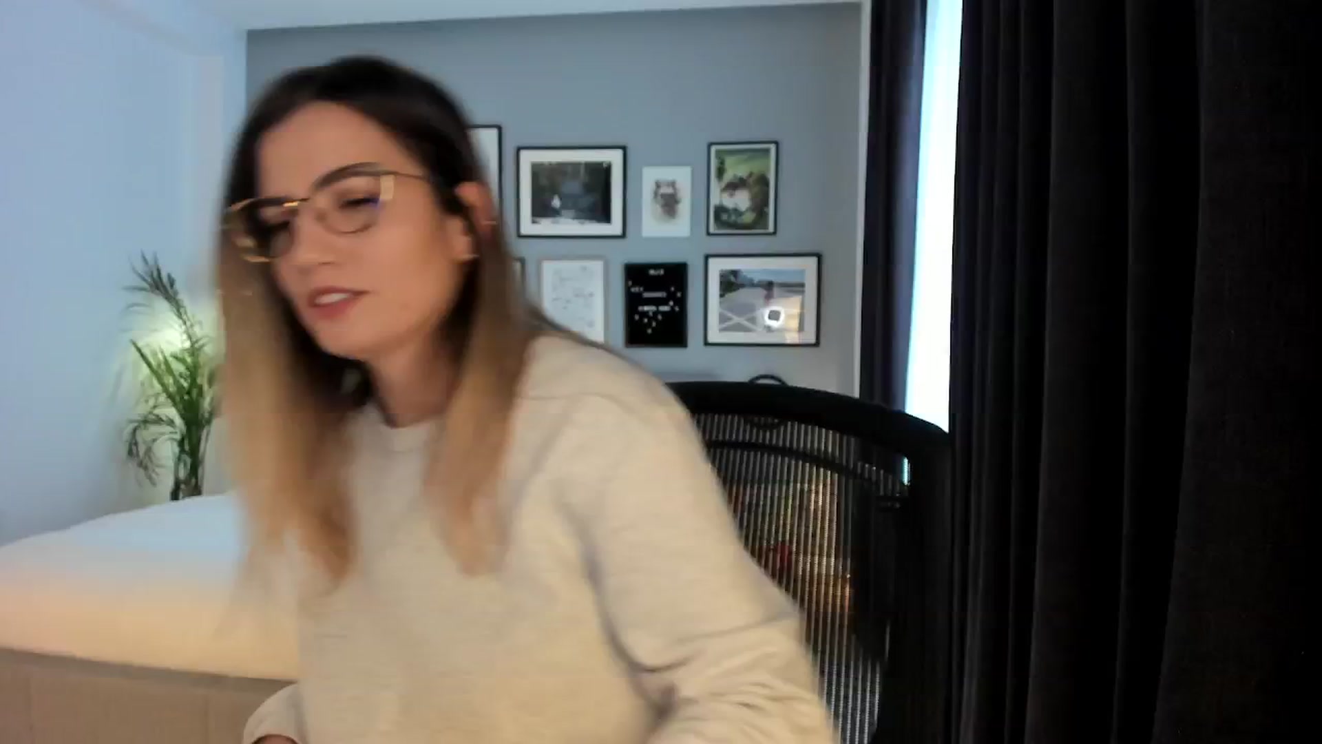 Gallery image thumbnail from happyendings_'s myfreecams stream on, 01/15/2026, 07:53 image 11 of 20
