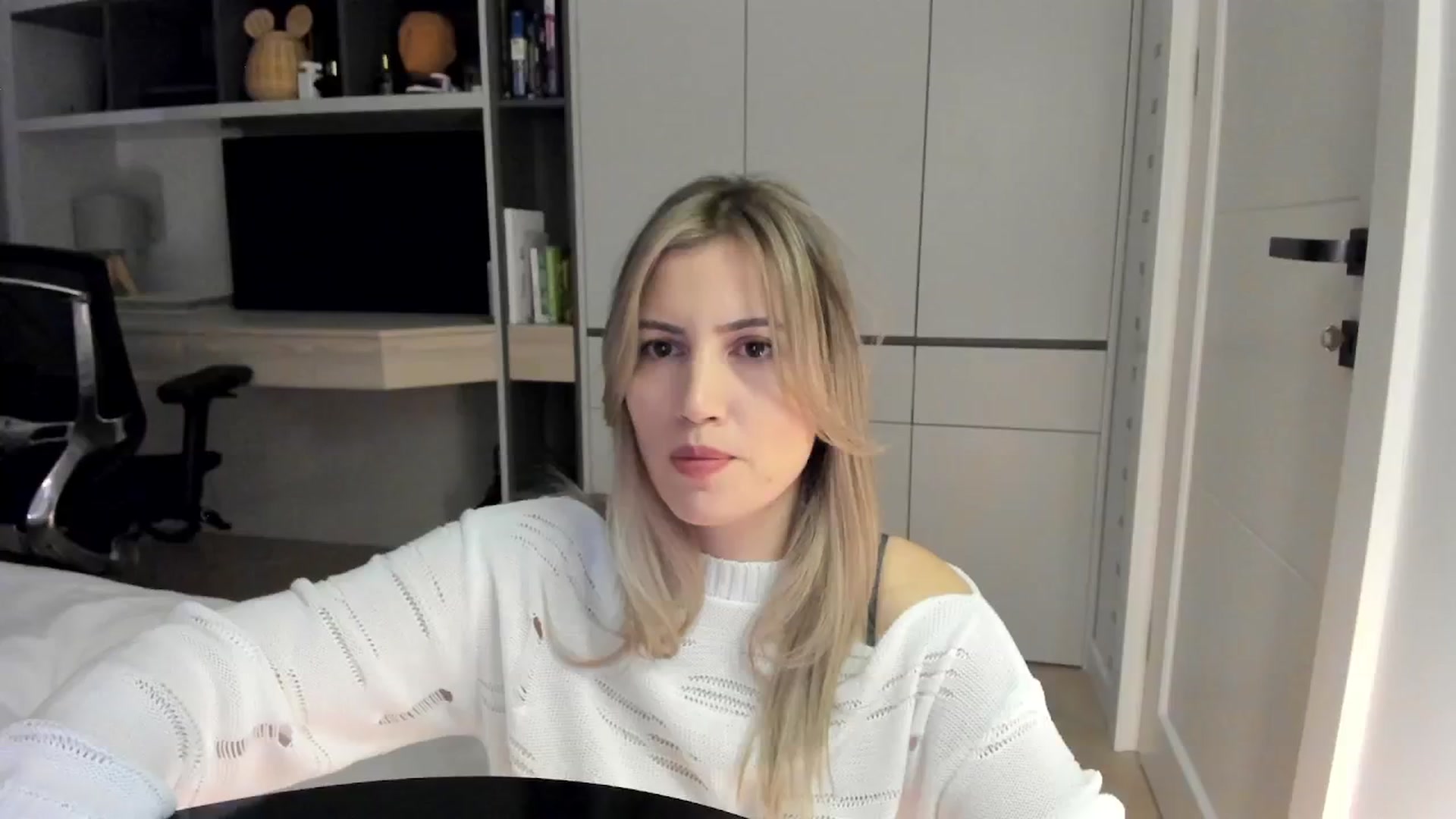 Gallery image thumbnail from happyendings_'s myfreecams stream on, 01/23/2026, 04:13 image 8 of 20