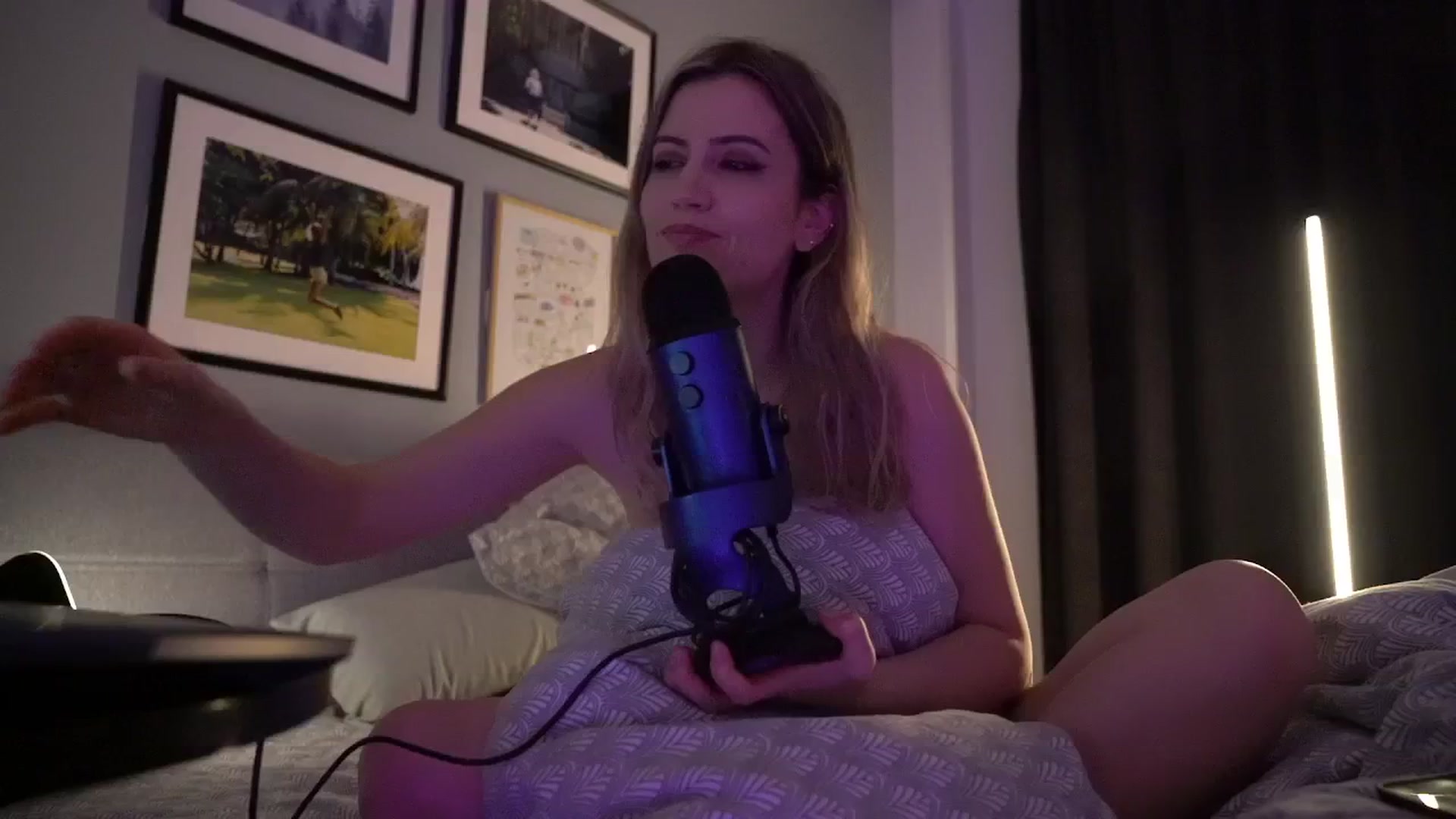 Gallery image thumbnail from happyendings_'s myfreecams stream on, 02/08/2026, 03:55 image 19 of 20