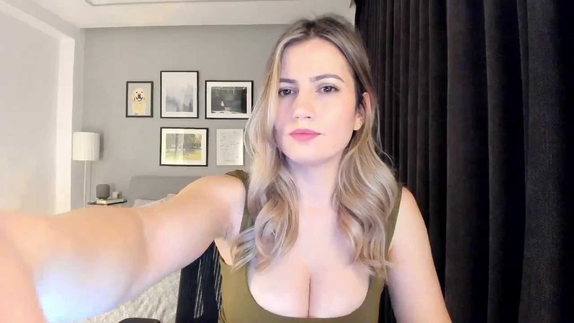 Gallery image thumbnail from happyendings_'s myfreecams stream on, 02/10/2026, 05:32 image 10 of 20