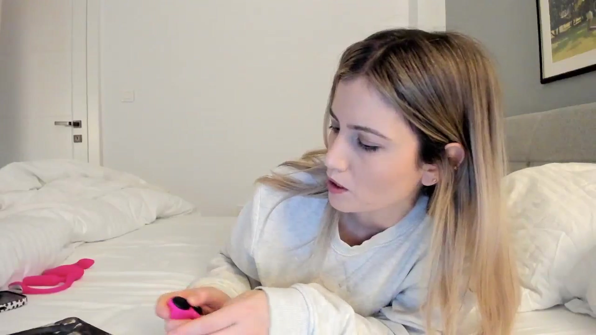 Gallery image thumbnail from happyendings_'s myfreecams stream on, 02/20/2026, 05:40 image 10 of 20