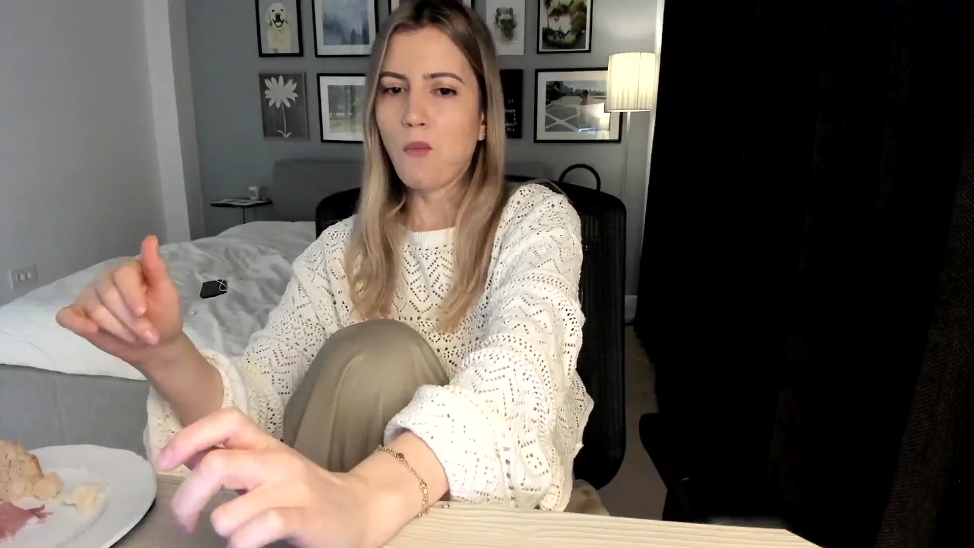 Gallery image thumbnail from happyendings_'s myfreecams stream on, 02/25/2026, 05:36 image 10 of 20