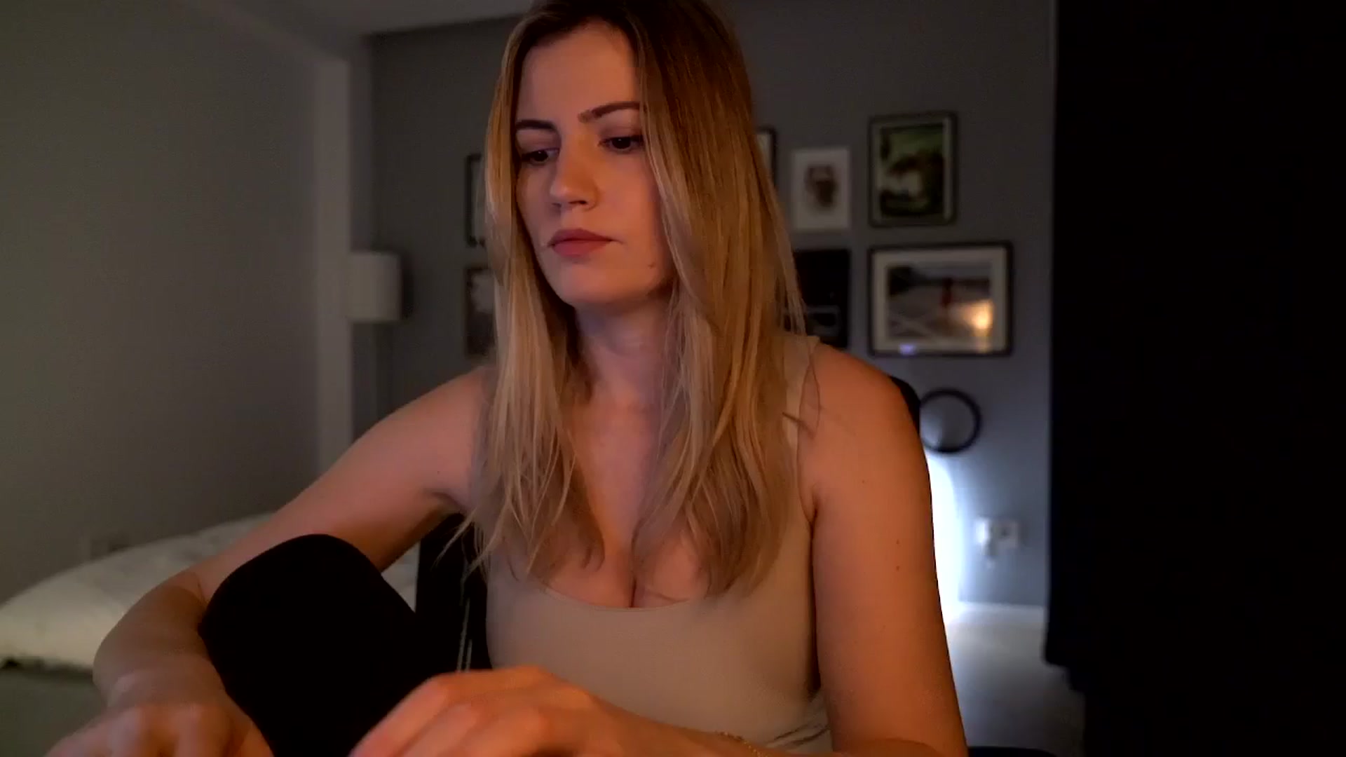 Gallery image thumbnail from happyendings_'s myfreecams stream on, 03/04/2026, 05:10 image 1 of 20