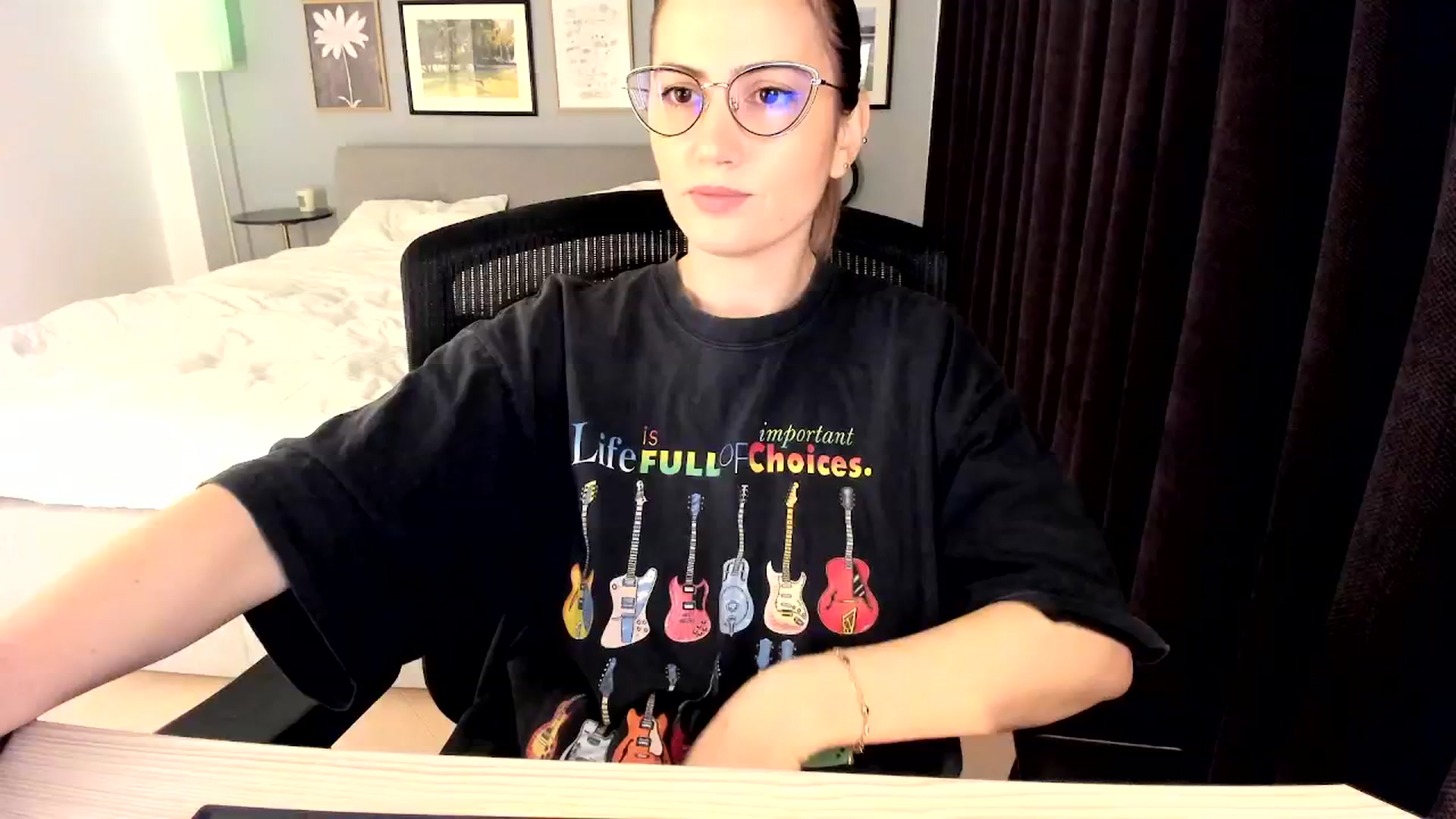 Gallery image thumbnail from happyendings_'s myfreecams stream on, 03/05/2026, 05:20 image 11 of 20