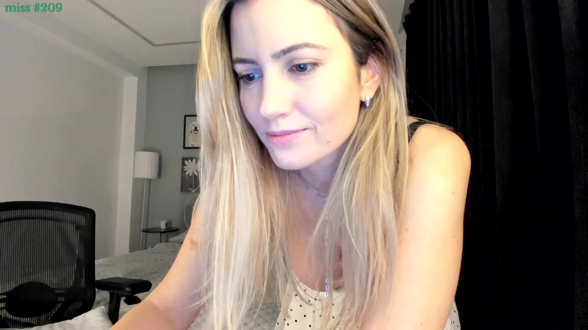 Gallery image thumbnail from happyendings_'s myfreecams stream on, 03/15/2026, 04:51 image 14 of 20