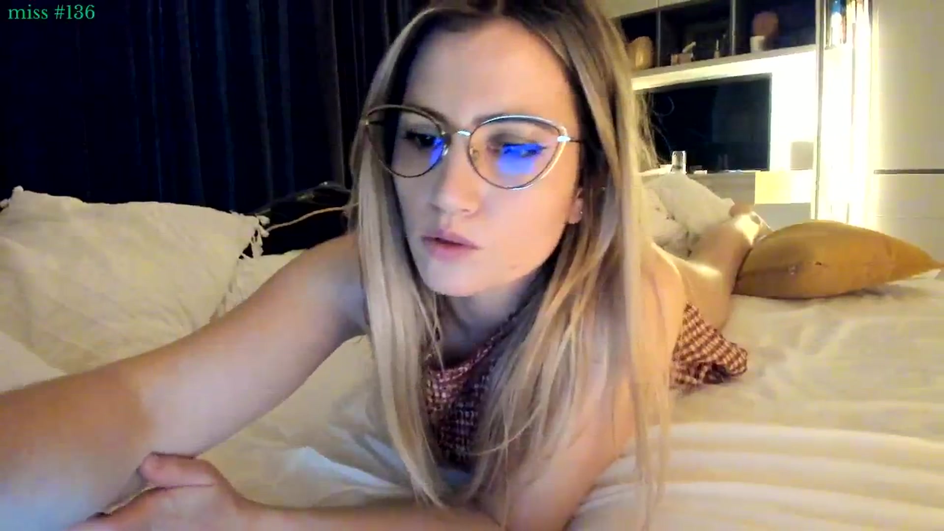 Gallery image thumbnail from happyendings_'s myfreecams stream on, 05/01/2026, 04:40 image 20 of 20