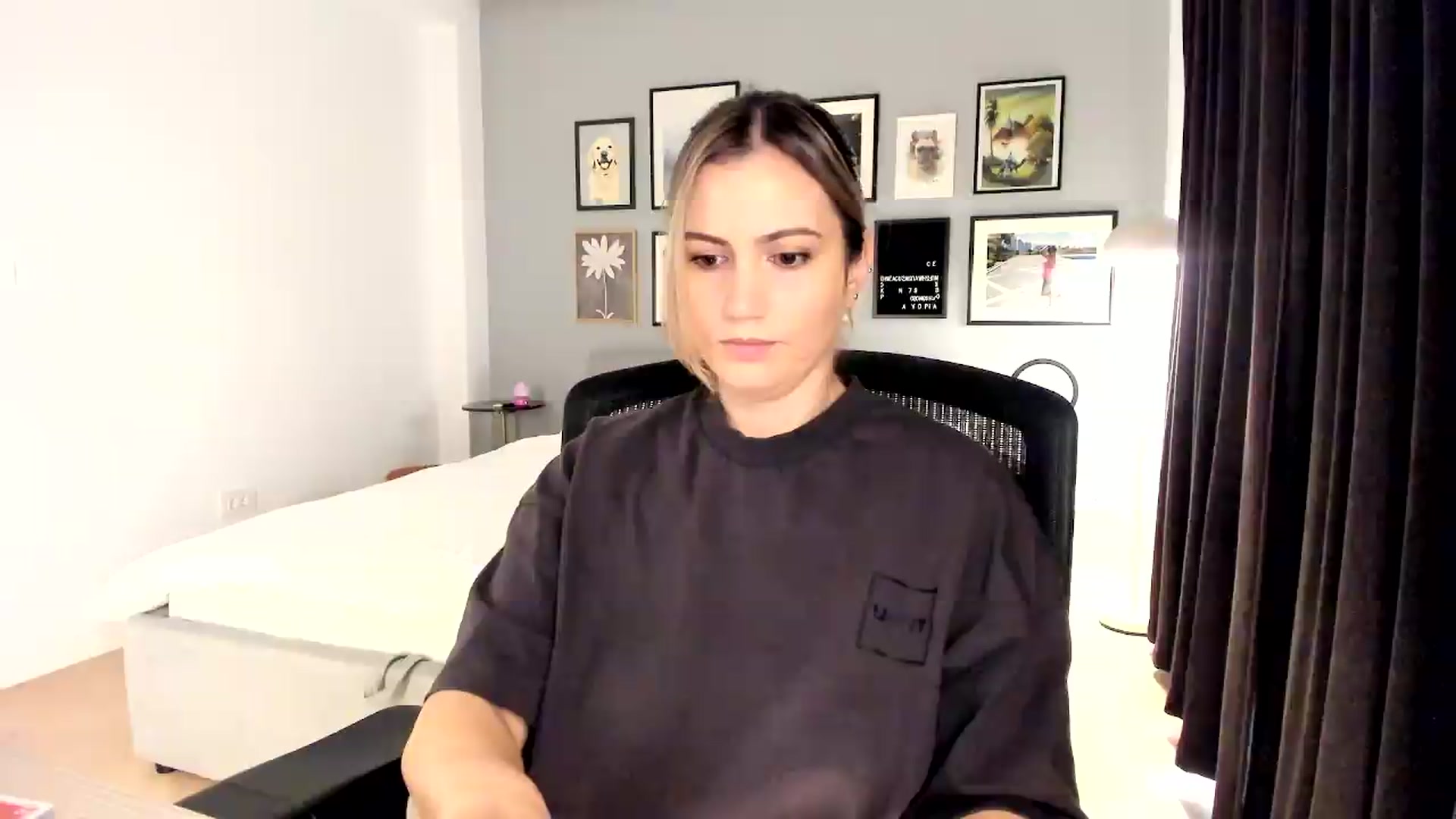 Gallery image thumbnail from happyendings_'s myfreecams stream on, 05/14/2026, 03:31 image 6 of 20