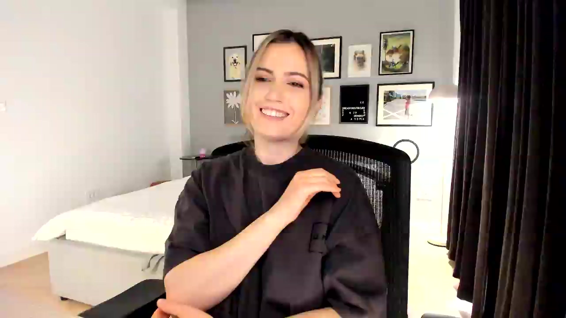 Gallery image thumbnail from happyendings_'s myfreecams stream on, 05/14/2026, 03:31 image 7 of 20