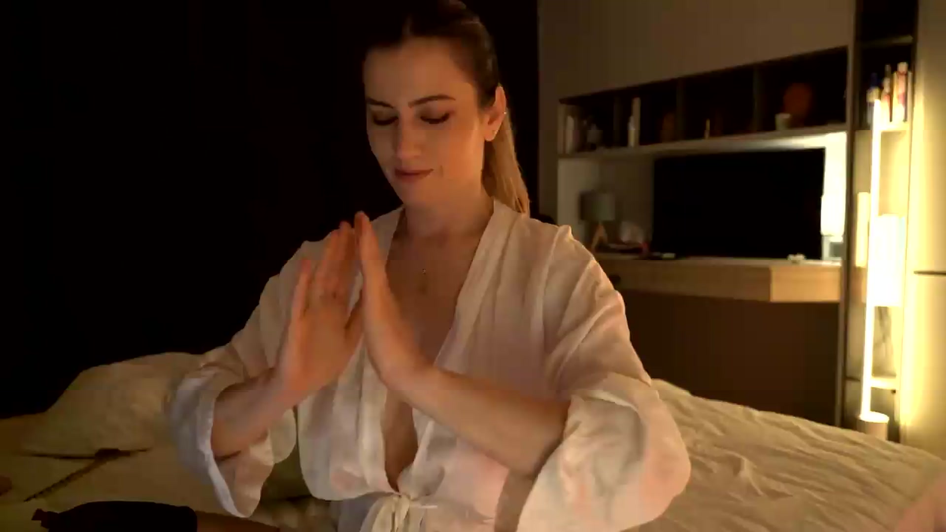 Gallery image thumbnail from happyendings_'s myfreecams stream on, 05/23/2026, 24:14 image 20 of 20