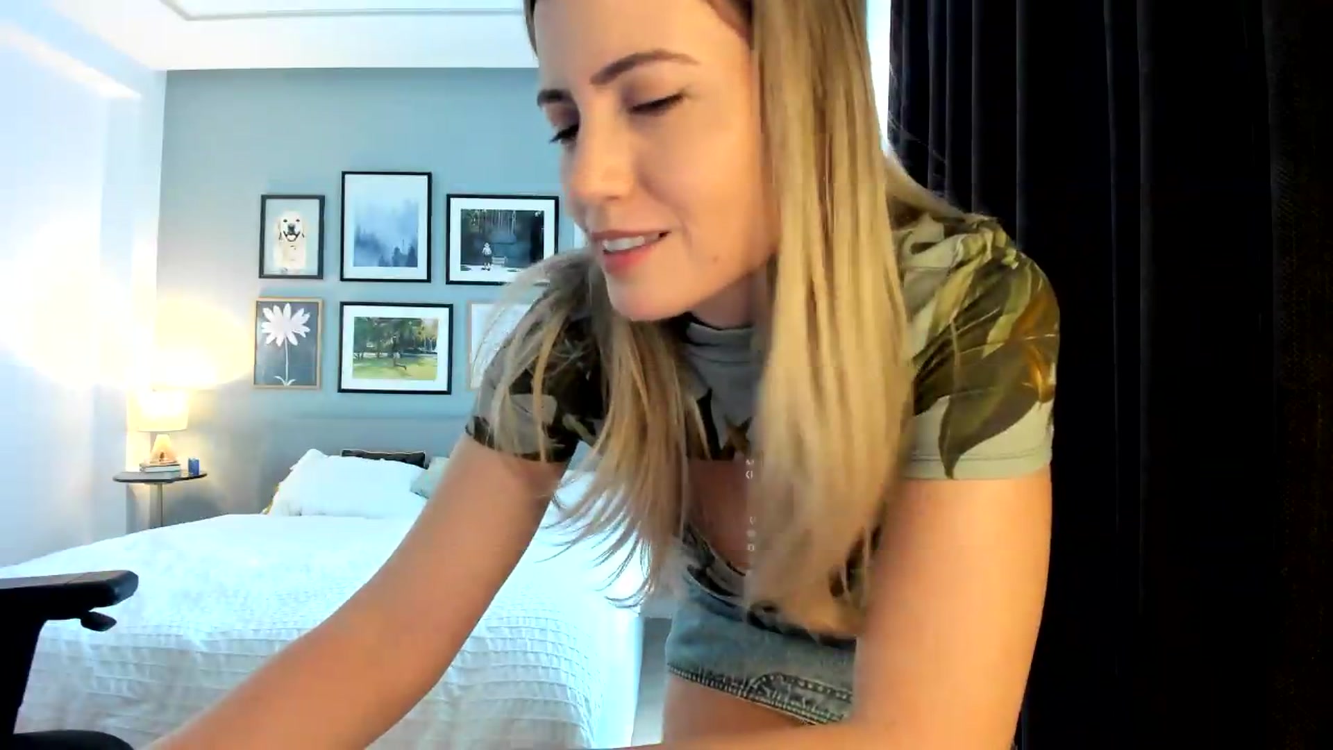 Gallery image thumbnail from happyendings_'s myfreecams stream on, 05/27/2026, 04:24 image 10 of 20