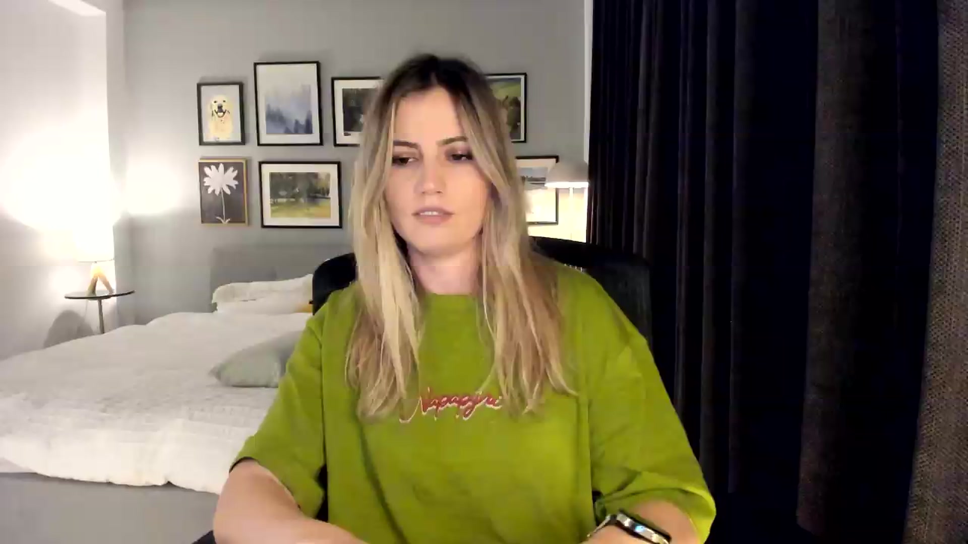 Gallery image thumbnail from happyendings_'s myfreecams stream on, 05/31/2026, 21:18 image 6 of 20