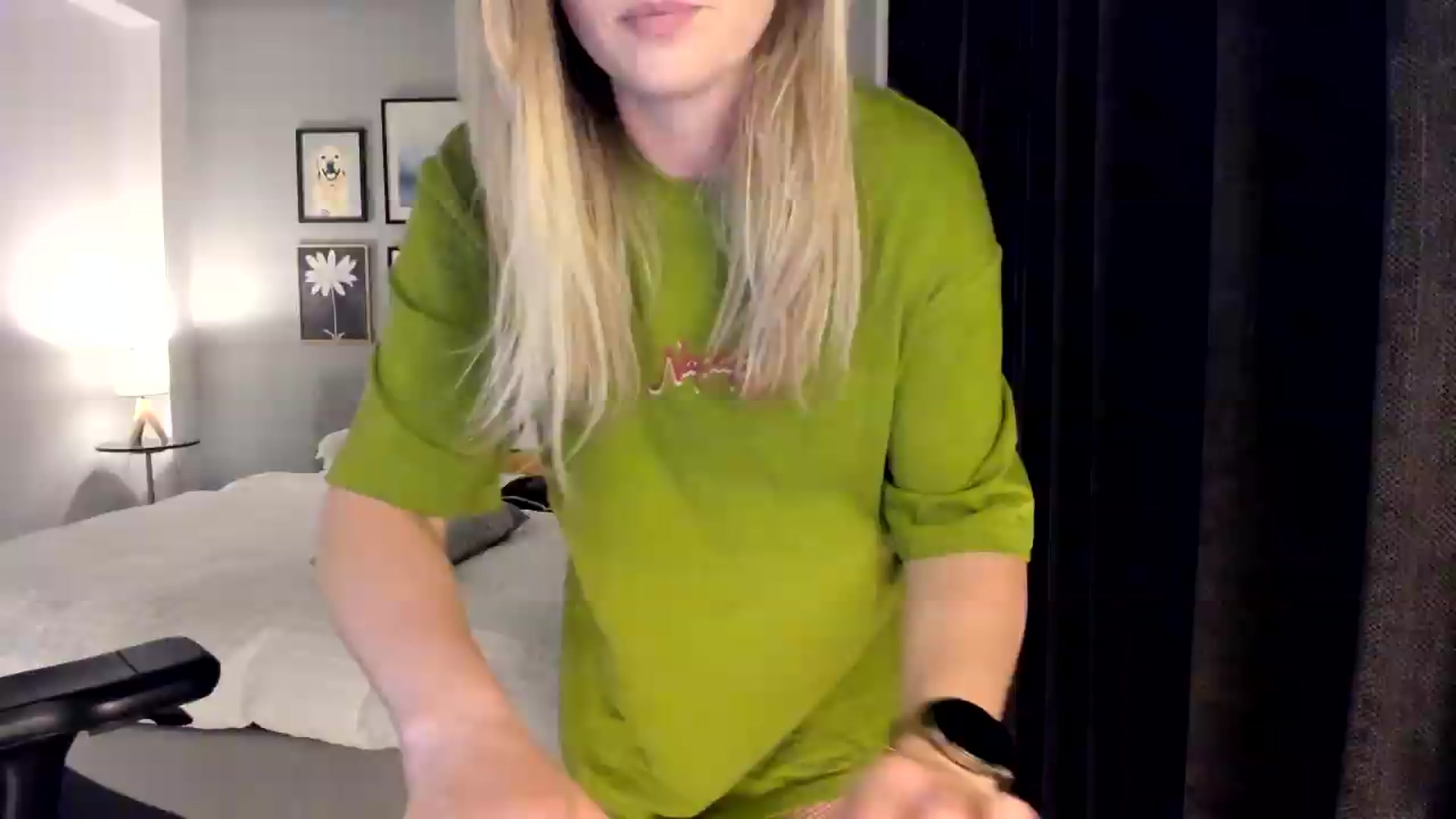 Gallery image thumbnail from happyendings_'s myfreecams stream on, 05/31/2026, 21:18 image 4 of 20