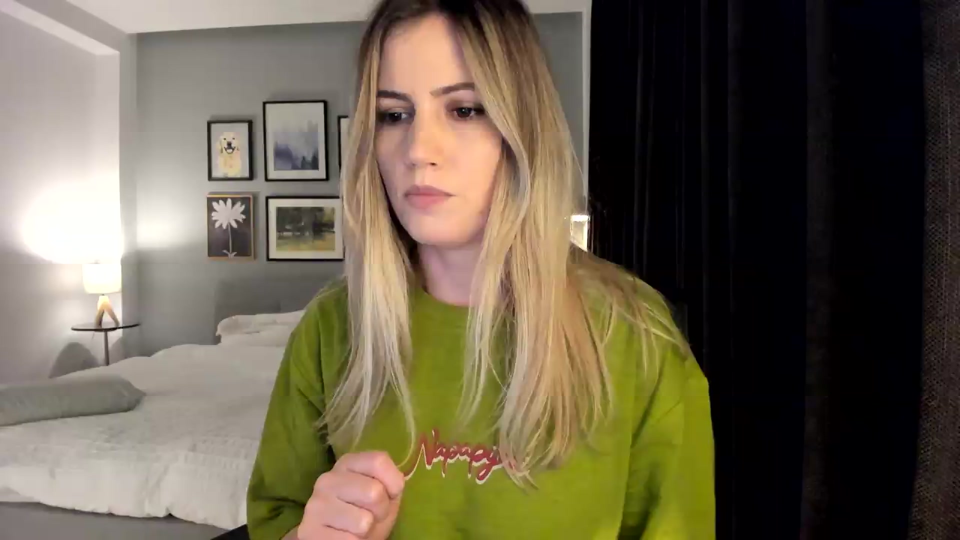 Gallery image thumbnail from happyendings_'s myfreecams stream on, 05/31/2026, 21:18 image 9 of 20