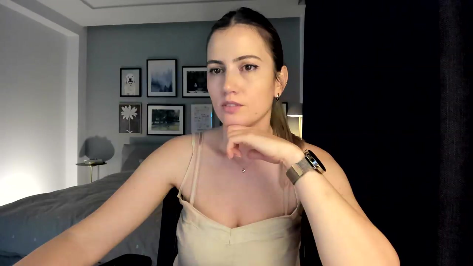 Gallery image thumbnail from happyendings_'s myfreecams stream on, 06/19/2026, 22:45 image 19 of 20