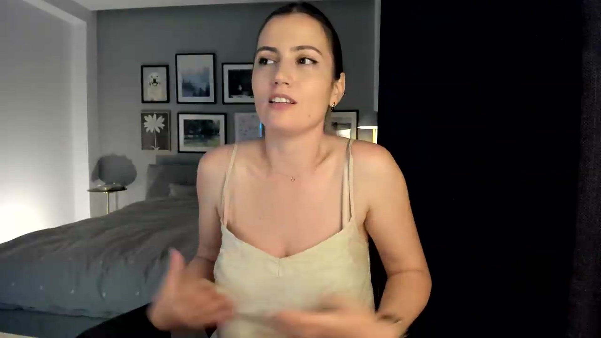 Gallery image thumbnail from happyendings_'s myfreecams stream on, 06/19/2026, 22:45 image 6 of 20