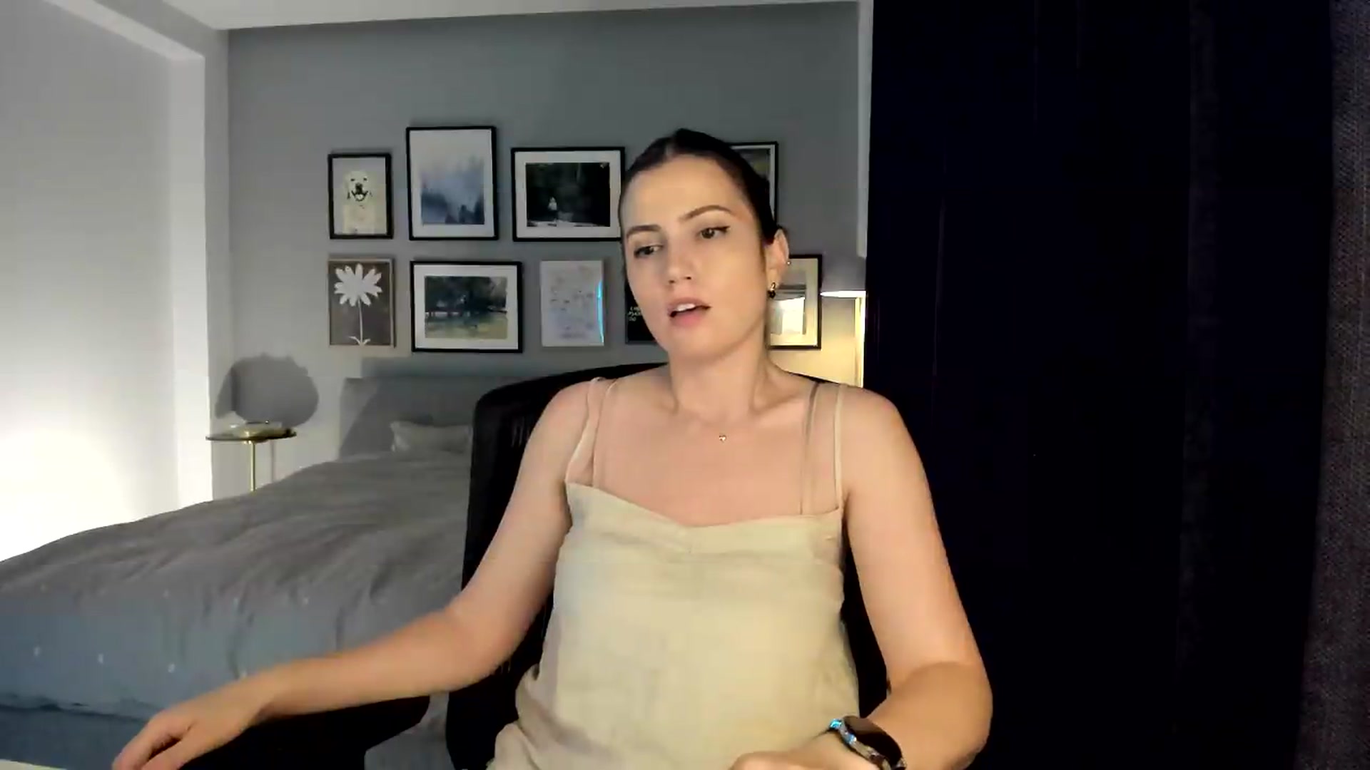 Gallery image thumbnail from happyendings_'s myfreecams stream on, 06/19/2026, 22:45 image 10 of 20