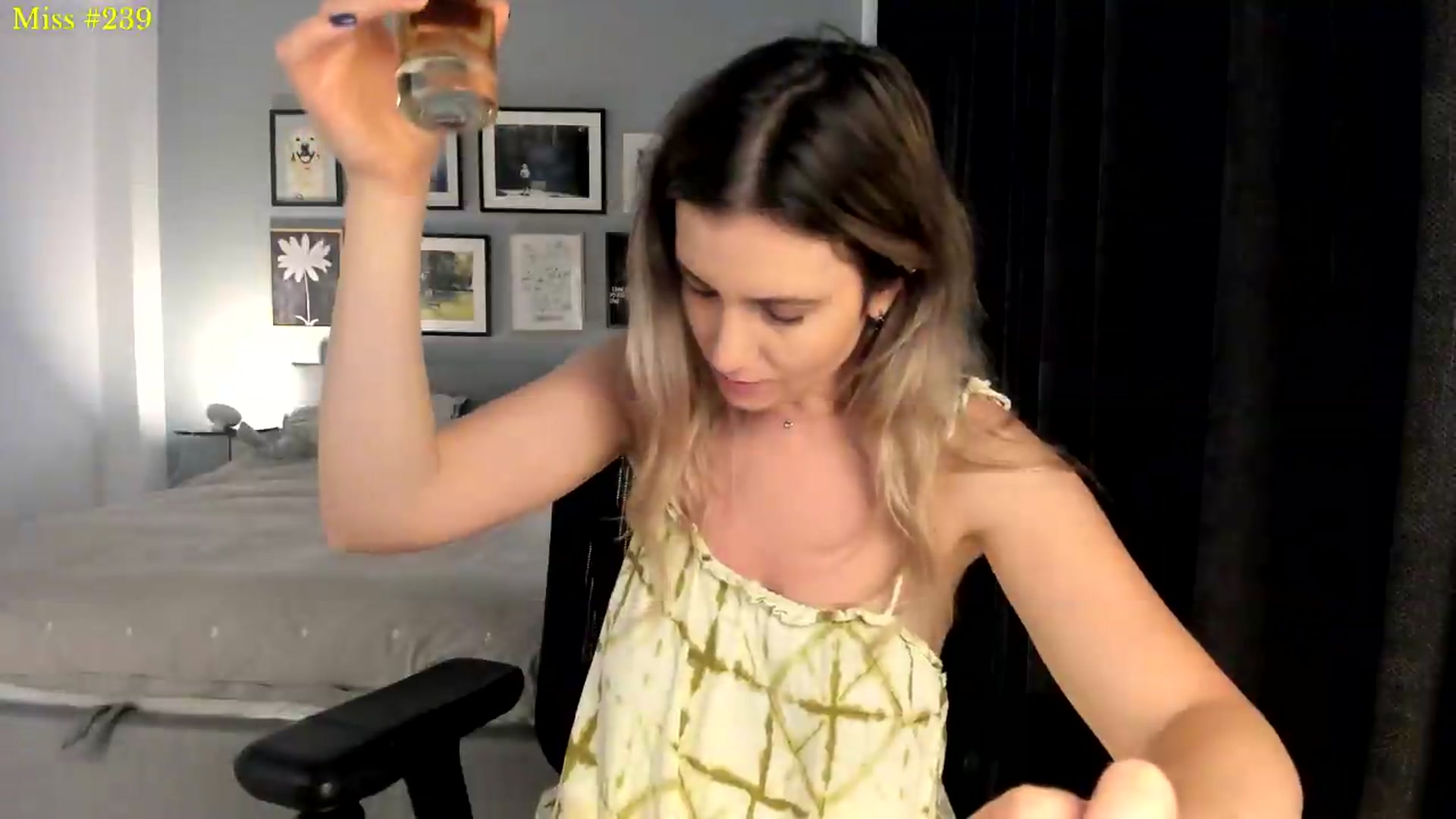 Gallery image thumbnail from happyendings_'s myfreecams stream on, 06/26/2026, 22:58 image 15 of 20