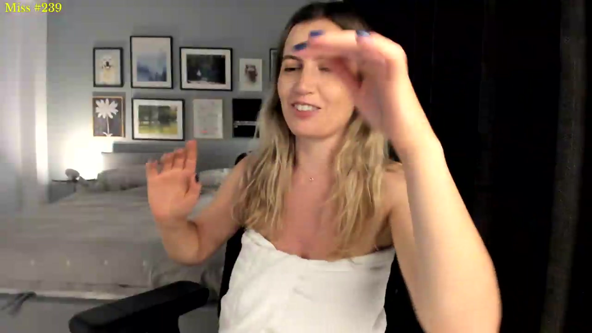 Gallery image thumbnail from happyendings_'s myfreecams stream on, 06/26/2026, 22:58 image 16 of 20