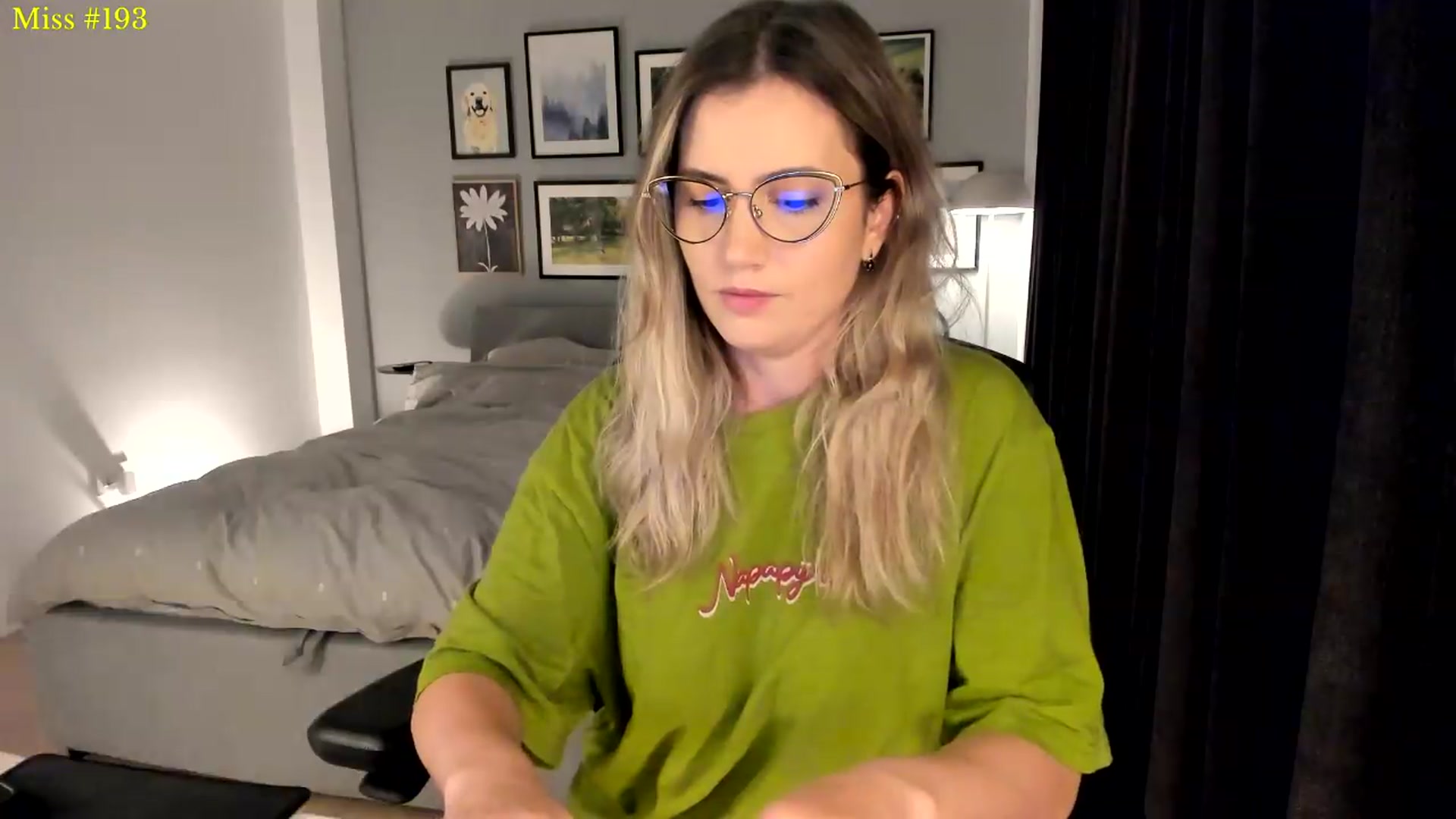Gallery image thumbnail from happyendings_'s myfreecams stream on, 06/27/2026, 22:31 image 2 of 20