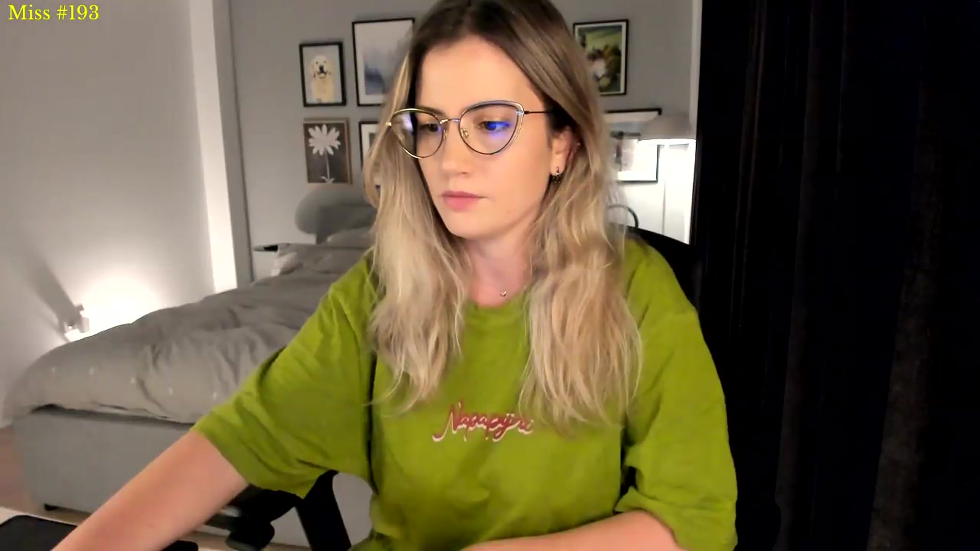 Gallery image thumbnail from happyendings_'s myfreecams stream on, 06/27/2026, 22:31 image 5 of 20