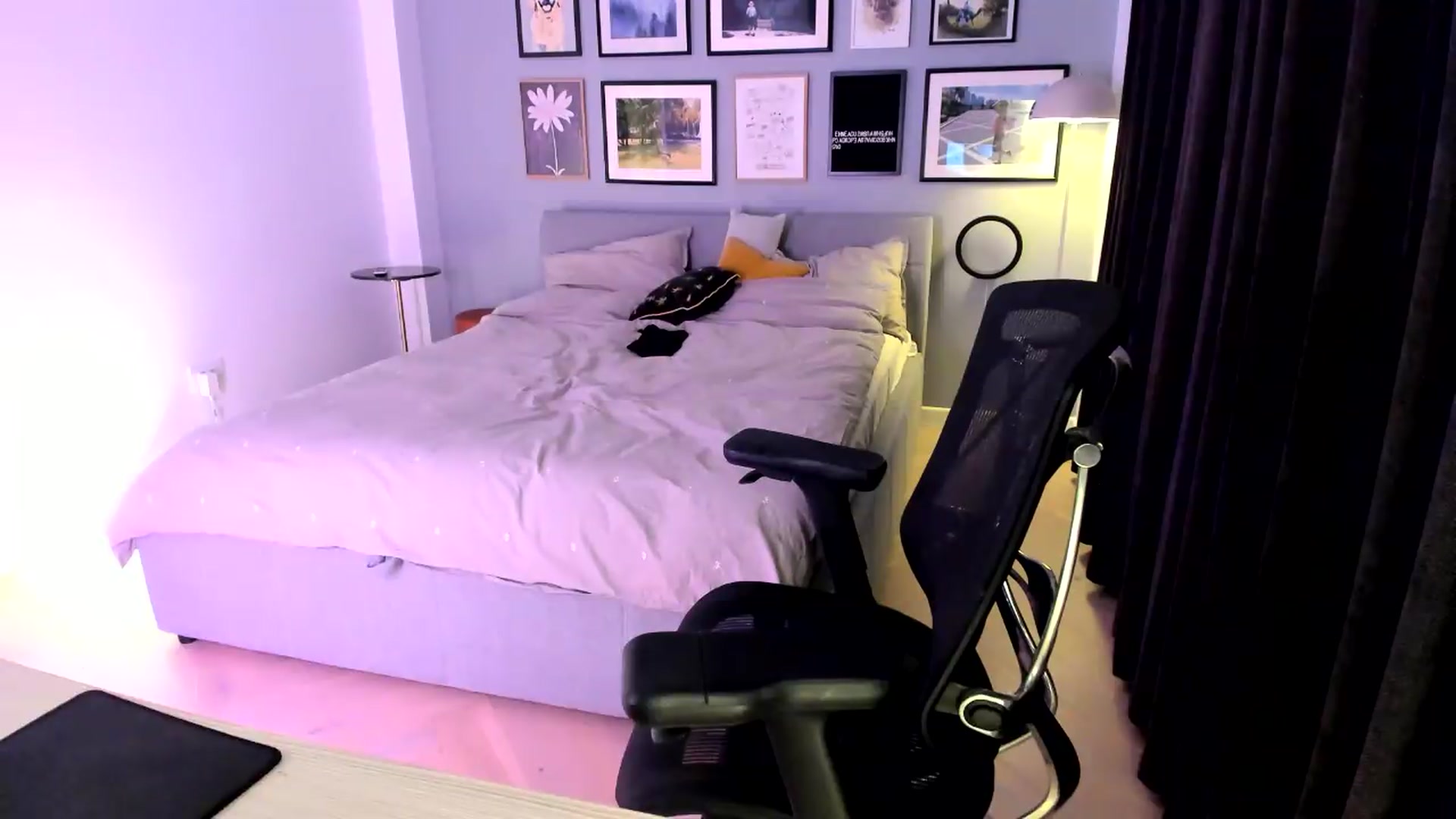 Gallery image thumbnail from happyendings_'s myfreecams stream on, 07/04/2026, 24:29 image 9 of 20
