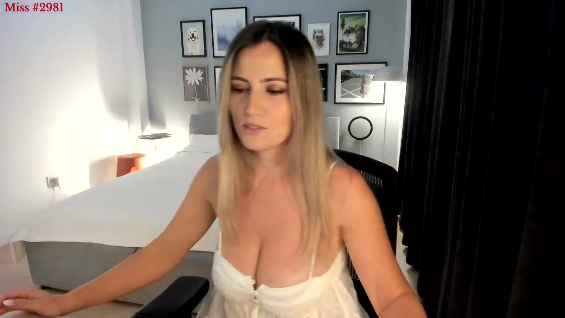 Gallery image thumbnail from happyendings_'s myfreecams stream on, 08/14/2026, 22:05 image 4 of 20