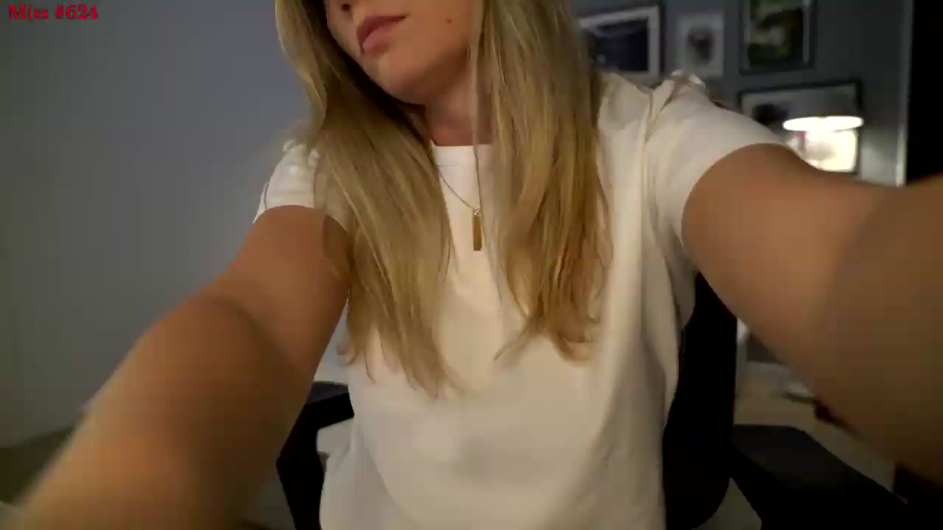 Gallery image thumbnail from happyendings_'s myfreecams stream on, 08/19/2026, 23:01 image 10 of 20