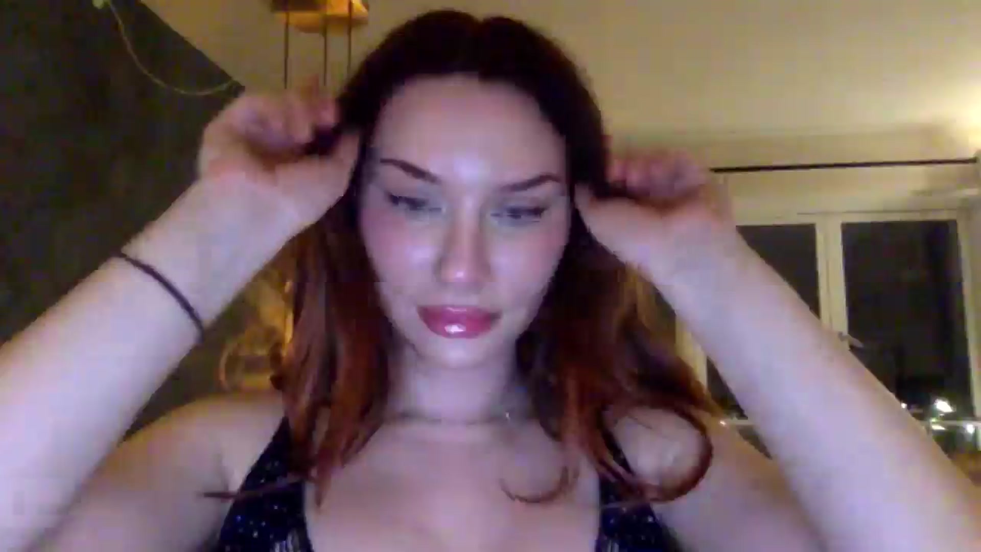 Gallery image thumbnail from happylilgirl's myfreecams stream on, 12/18/2024, 20:10 image 17 of 20