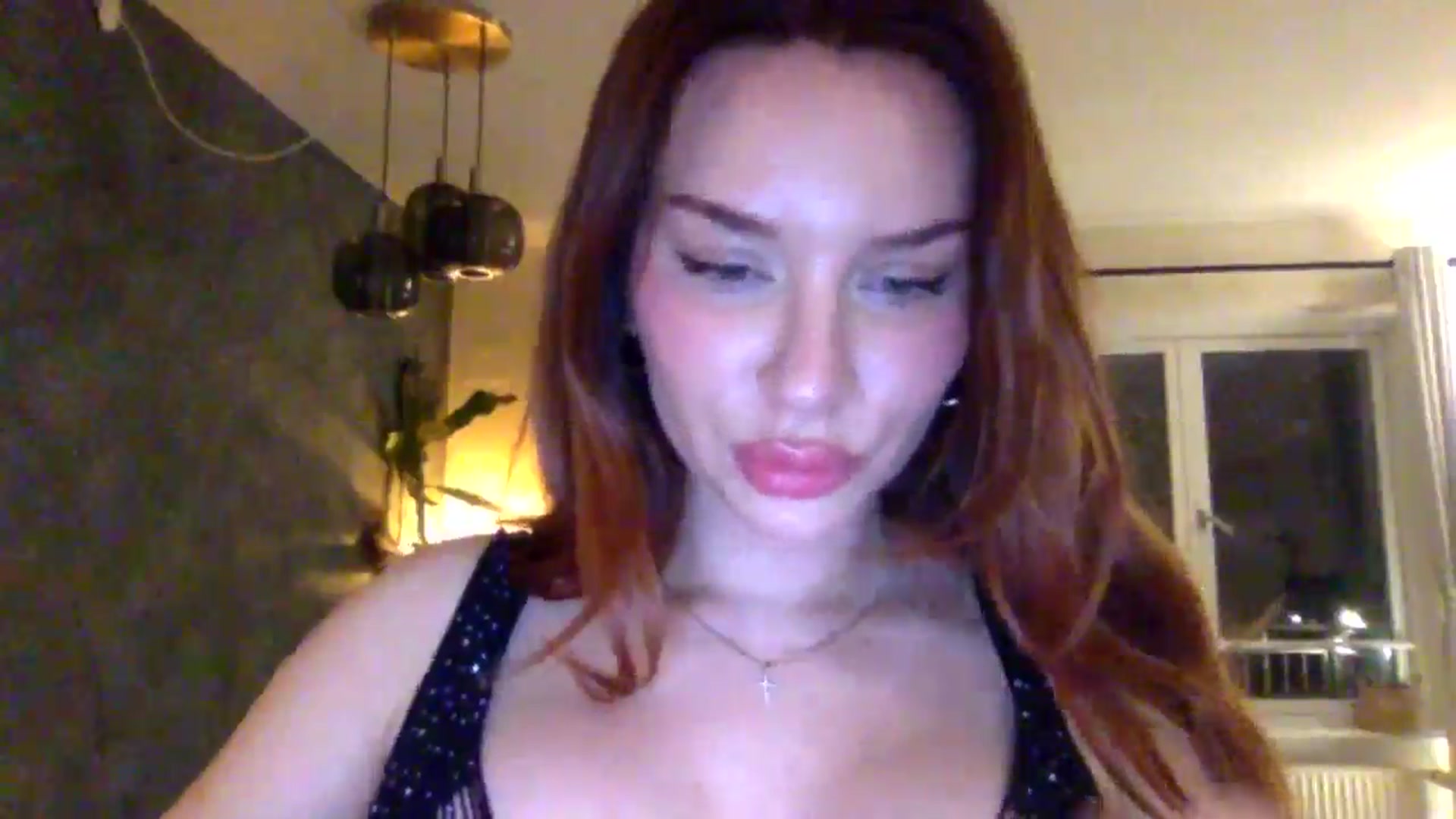 Gallery image thumbnail from happylilgirl's myfreecams stream on, 12/18/2024, 20:35 image 6 of 20