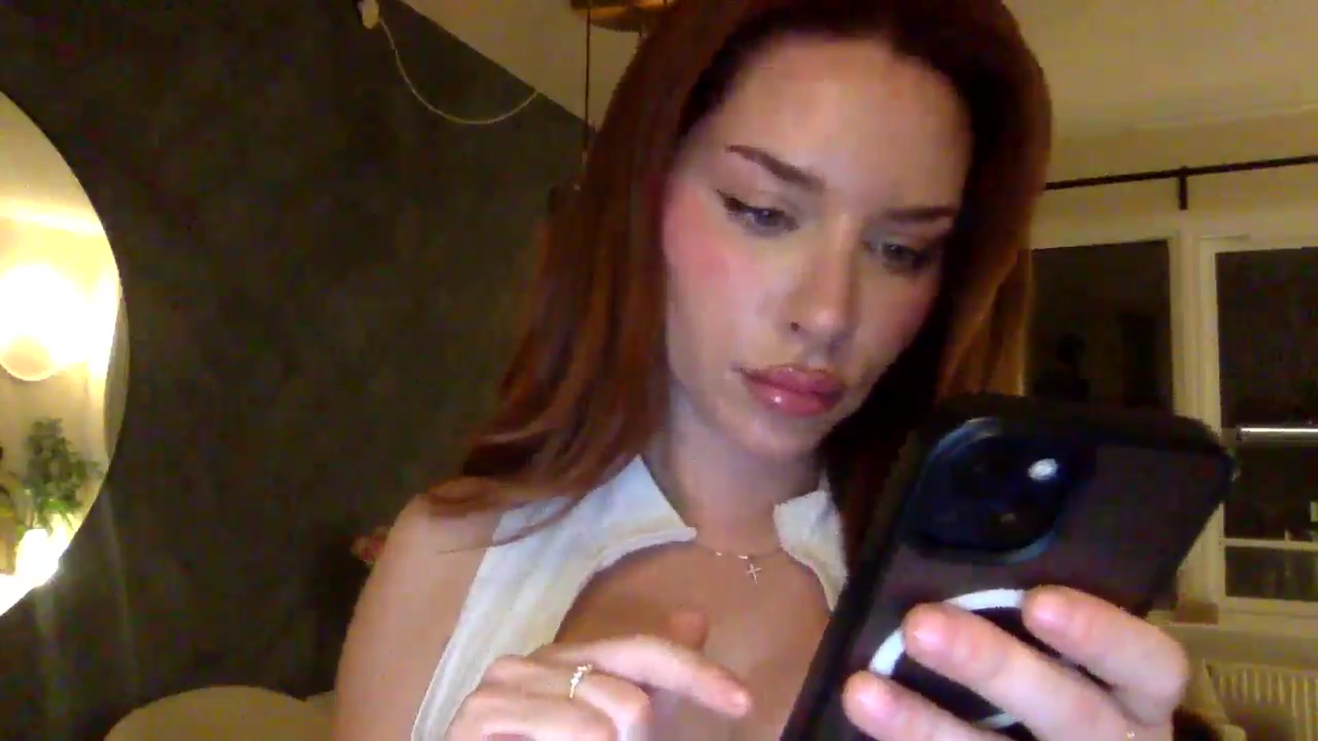 Gallery image thumbnail from happylilgirl's myfreecams stream on, 04/21/2025, 20:39 image 16 of 20