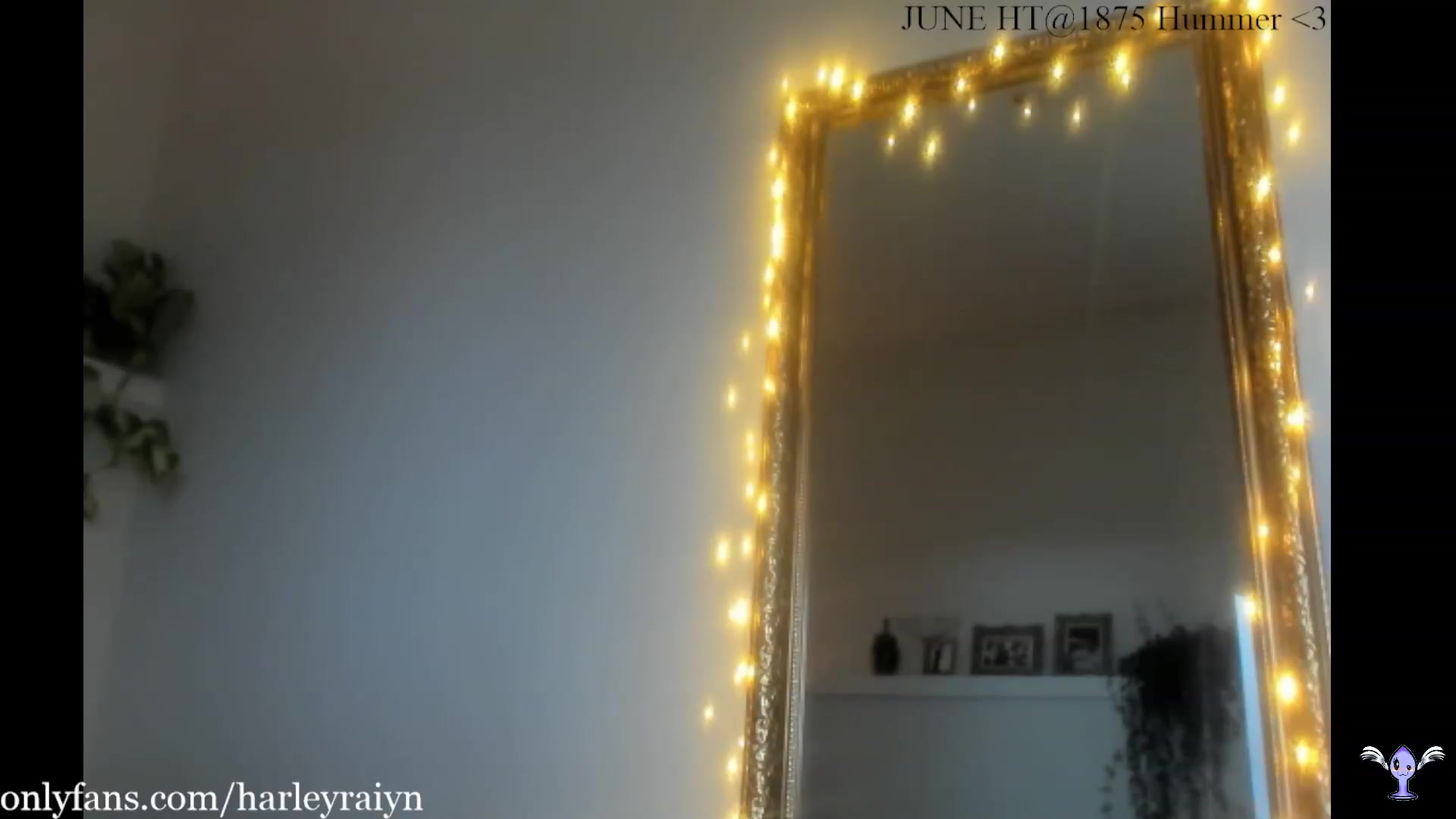 Gallery image thumbnail from harley_raiyn's myfreecams stream on, 06/18/2023, 03:25 image 19 of 20