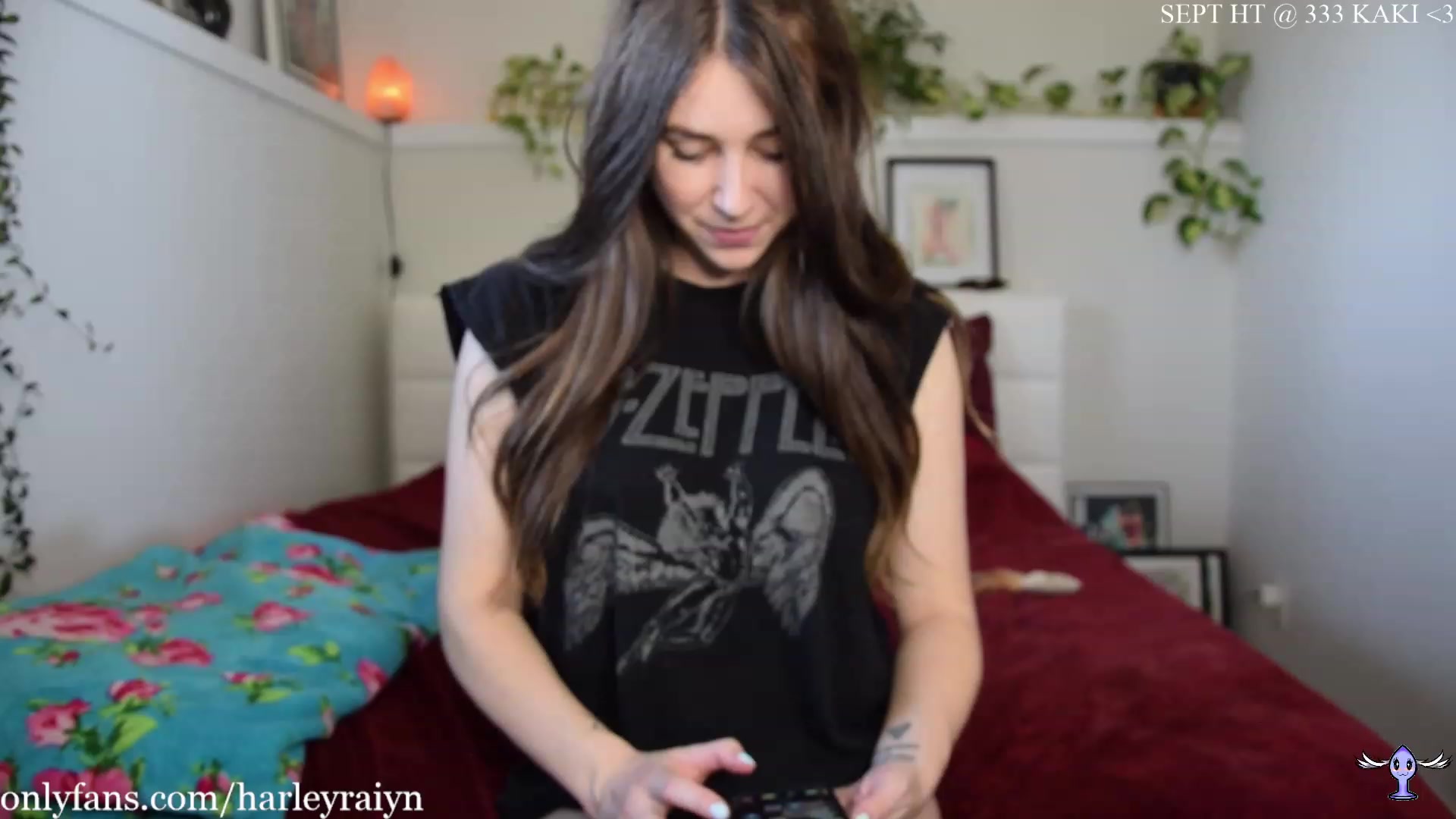Gallery image thumbnail from harley_raiyn's myfreecams stream on, 09/15/2023, 01:11 image 3 of 20
