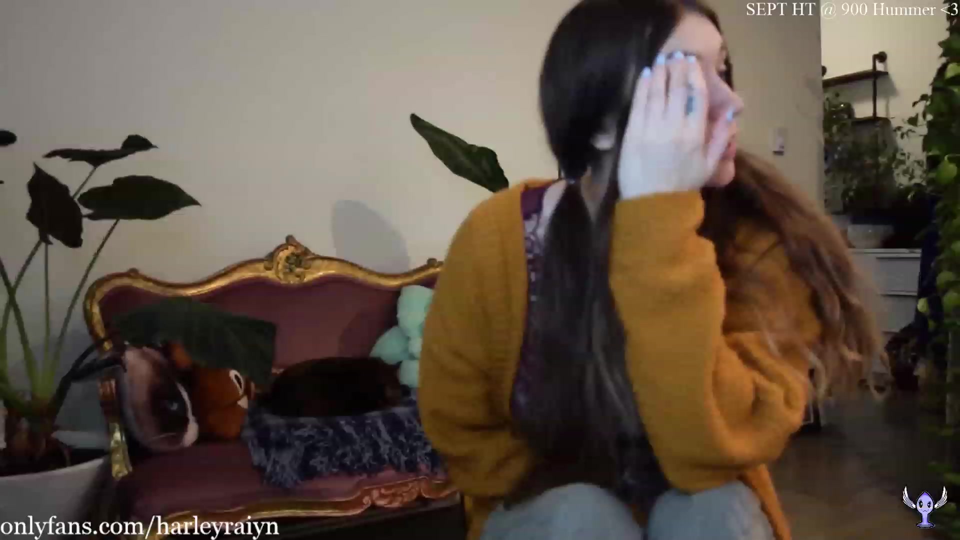 Gallery image thumbnail from harley_raiyn's myfreecams stream on, 10/04/2023, 19:17 image 4 of 20