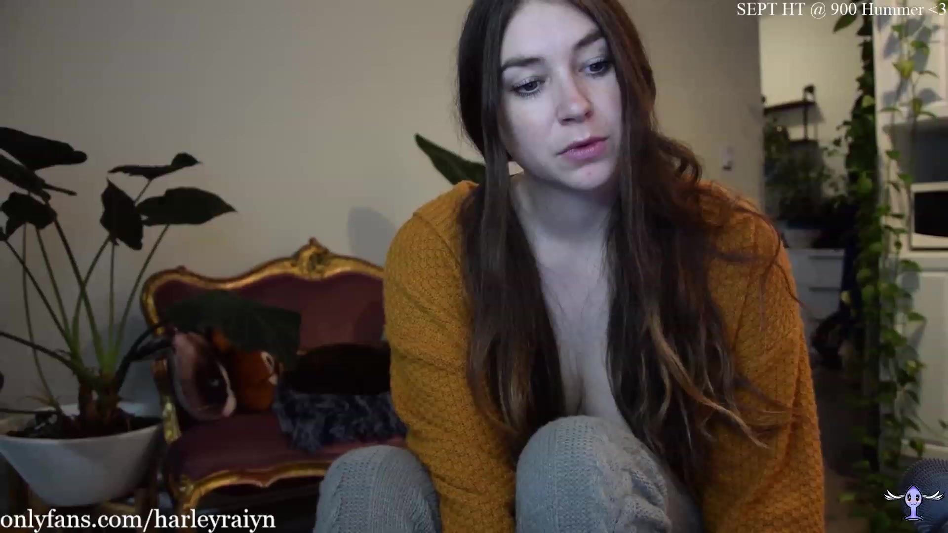 Gallery image thumbnail from harley_raiyn's myfreecams stream on, 10/04/2023, 19:17 image 6 of 20